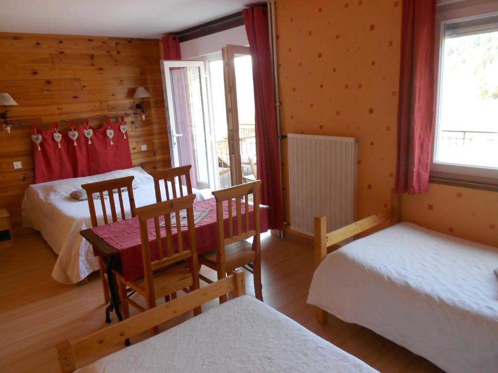 Hotel L'Oree Du Bois Ксонрю-Лонжмер Номер фото